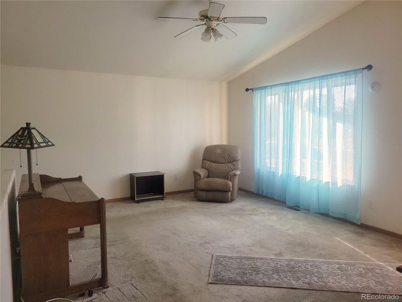 1713 40th St, Evans, CO 80620