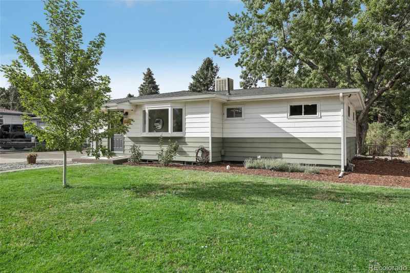 17135 W 8th Pl, Golden, CO 80401