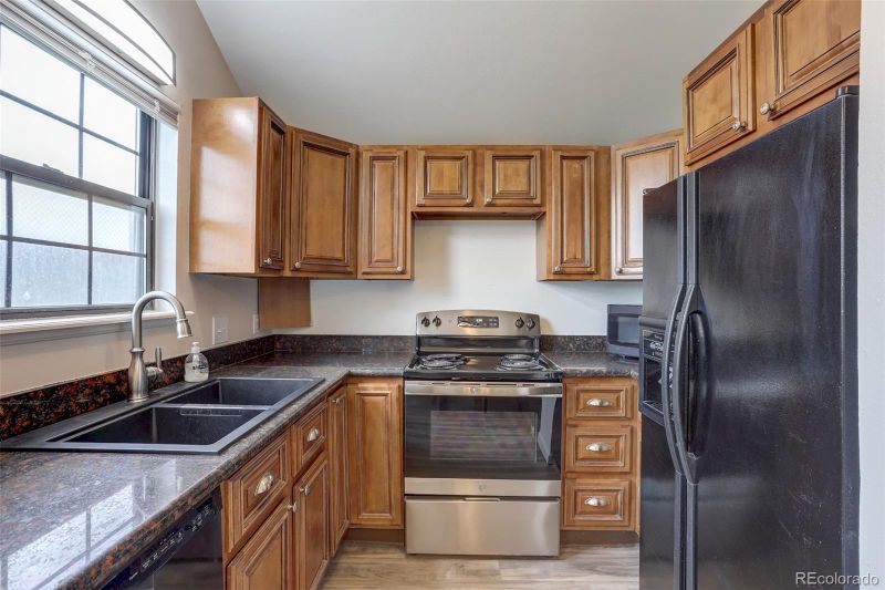 1006 S Zeno Way, Aurora, CO 80017