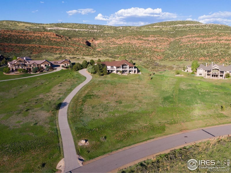 2276 Gamble Oak Dr, Loveland, CO 80538