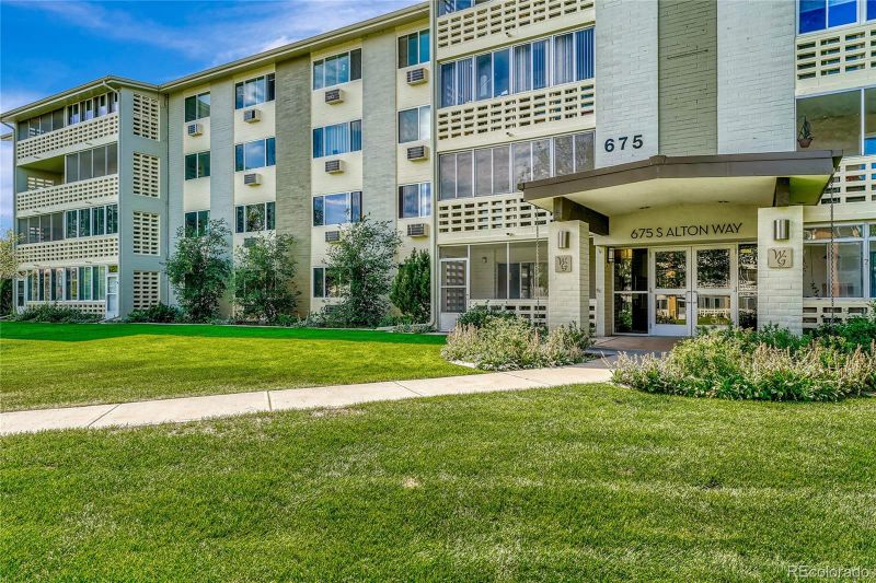 675 S Alton Way #3C, Denver, CO 80247