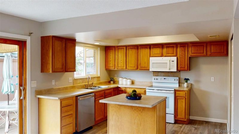 9024 E Lehigh Ave, Denver, CO 80237