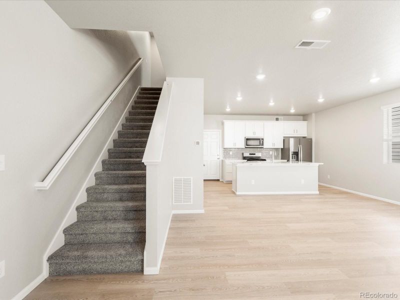 6386 N Lisbon St, Aurora, CO 80019