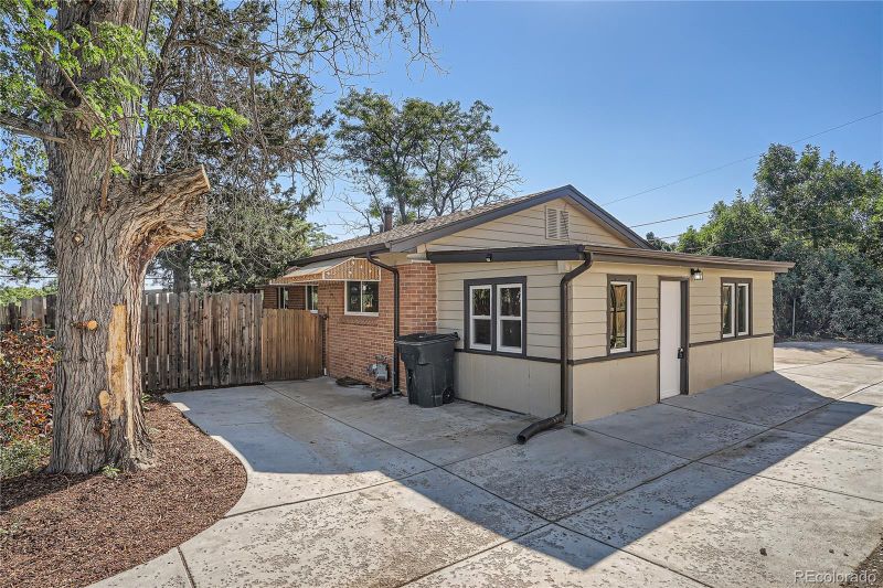 1103 S Beech Dr, Lakewood, CO 80228