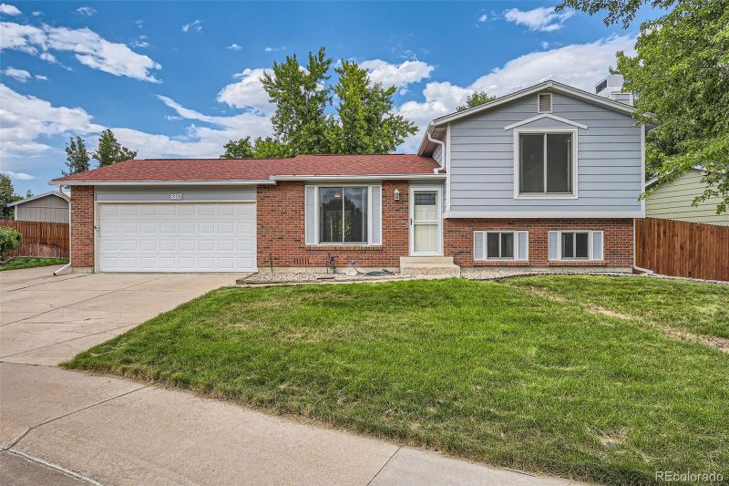 8867 W Nichols Ave, Littleton, CO 80128
