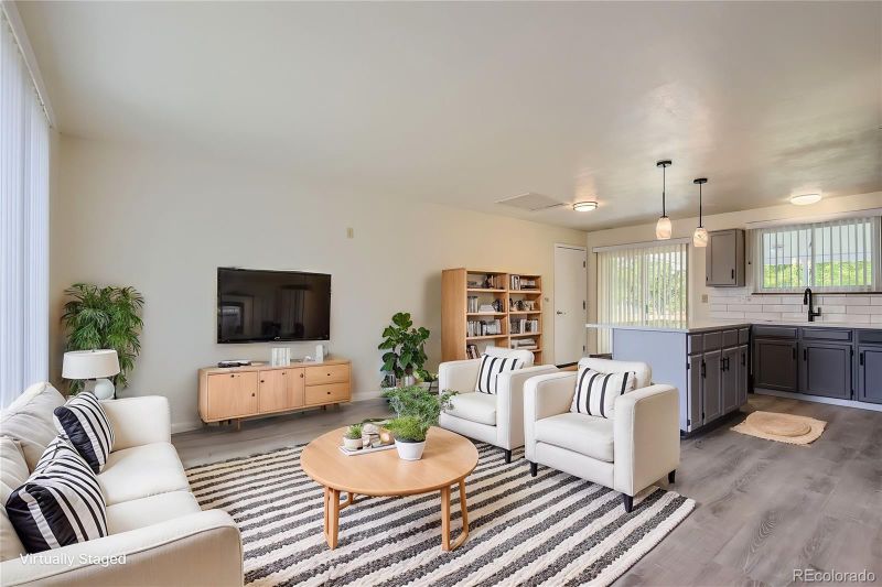 8867 W Nichols Ave, Littleton, CO 80128