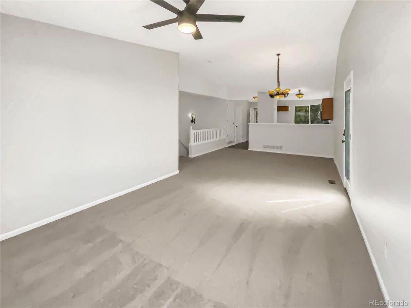 19889 Montview Dr, Aurora, CO 80011
