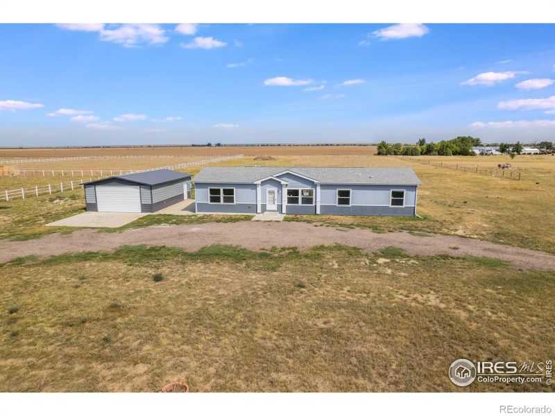 27 E Ranch Rd, Wiggins, CO 80654