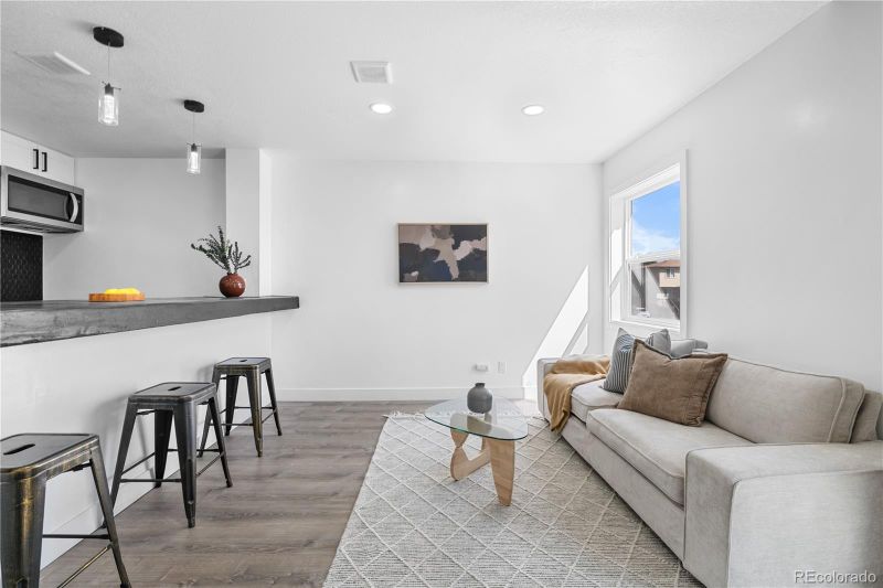 225 E 8th Ave #11, Longmont, CO 80504