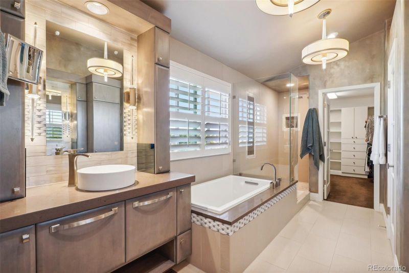 4581 Whitehall Ln, Highlands Ranch, CO 80126