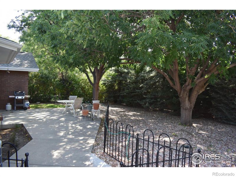 1633 Francis Way, Longmont, CO 80501