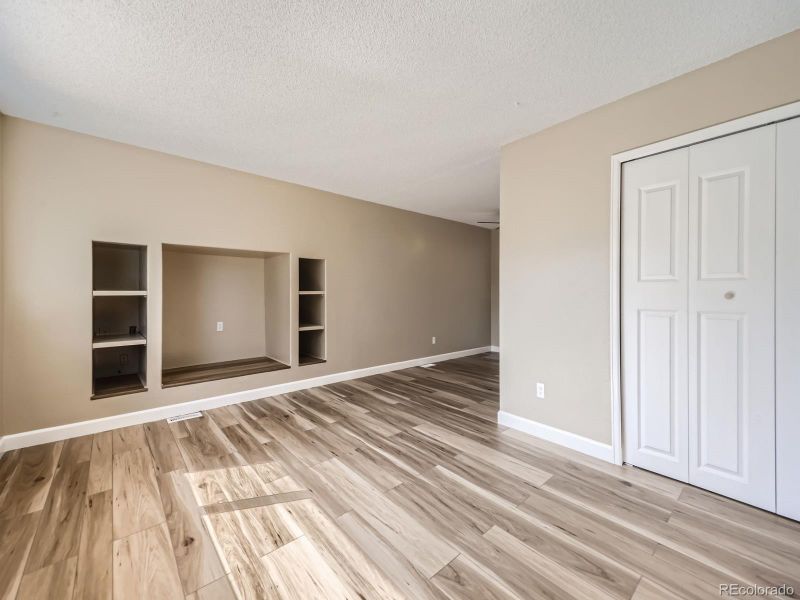 6169 Pontiac St, Commerce City, CO 80022