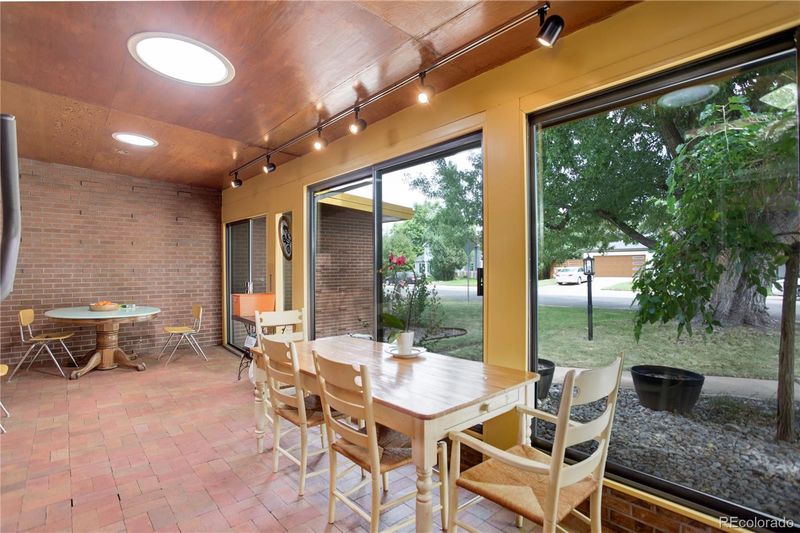5951 S Pennsylvania St, Centennial, CO 80121