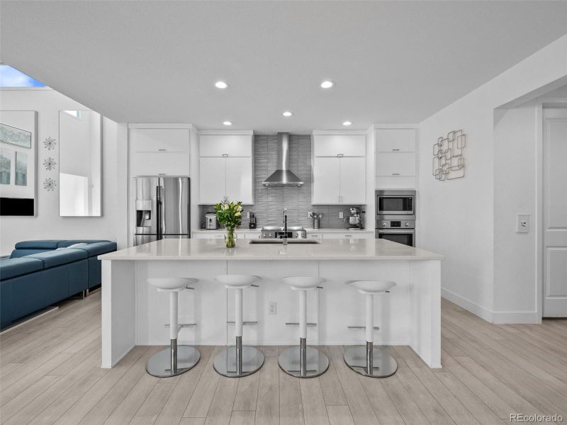 9560 Middle Fork St, Littleton, CO 80125
