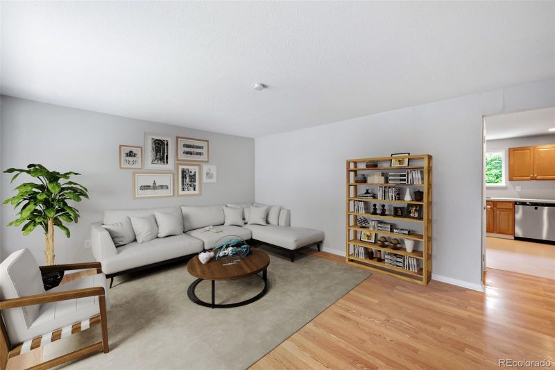 4667 S Oak Ct, Littleton, CO 80127