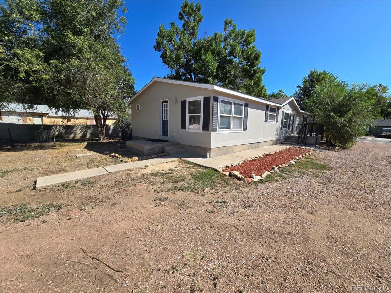 449 N Raynolds Ave, Canon City, CO 81212