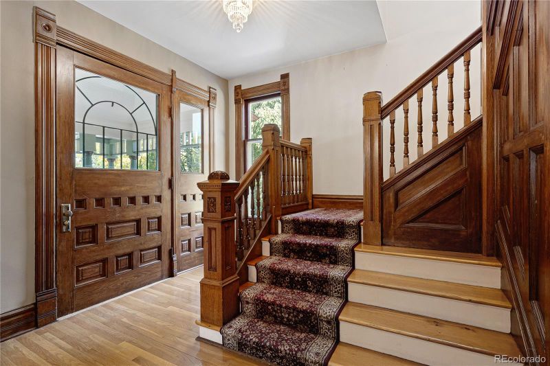 790 Oneida St, Denver, CO 80220