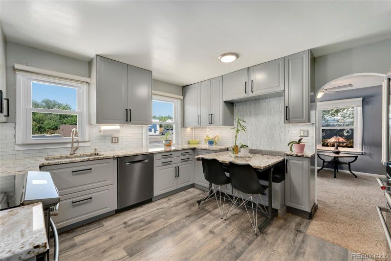 1530 Simms St, Lakewood, CO 80215