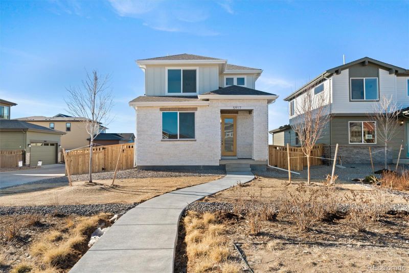 5929 N Liverpool St, Aurora, CO 80019