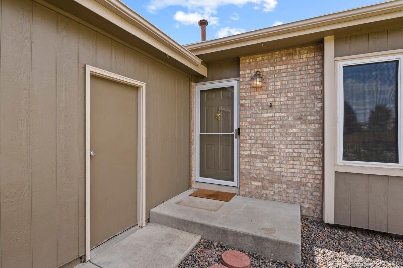 2893 S Uravan St, Aurora, CO 80013