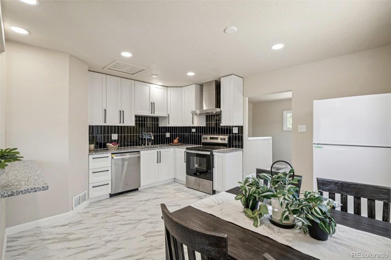 6012 Grape Dr, Commerce City, CO 80022