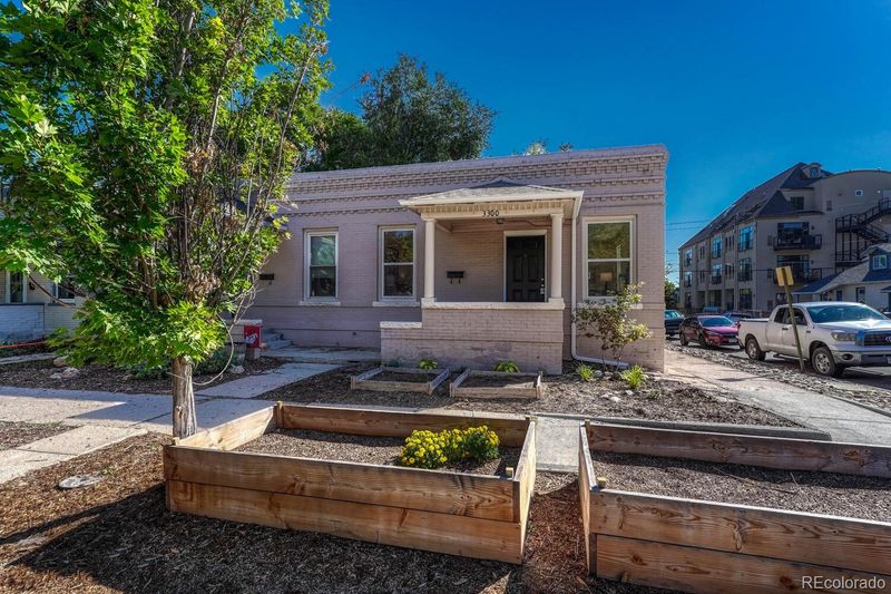 3300 Meade St, Denver, CO 80211