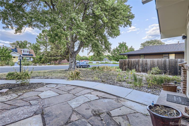 840 Country Club Ct, Broomfield, CO 80020