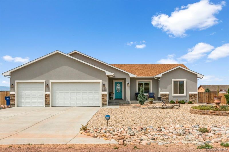 1159 N Red Granite Ln, Pueblo West, CO 81007