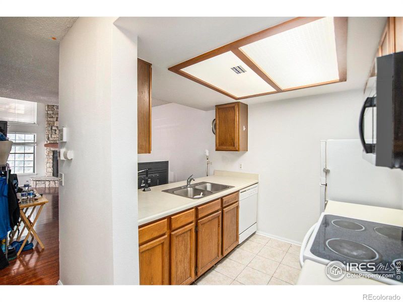 15999 E Alaska Pl #F, Aurora, CO 80017