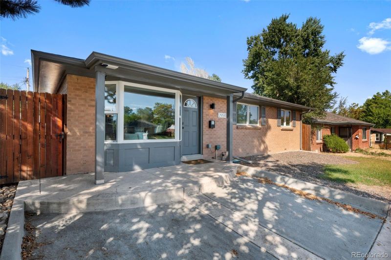2959 Pontiac St, Denver, CO 80207
