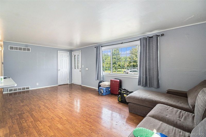 1675 S Irving St, Denver, CO 80219