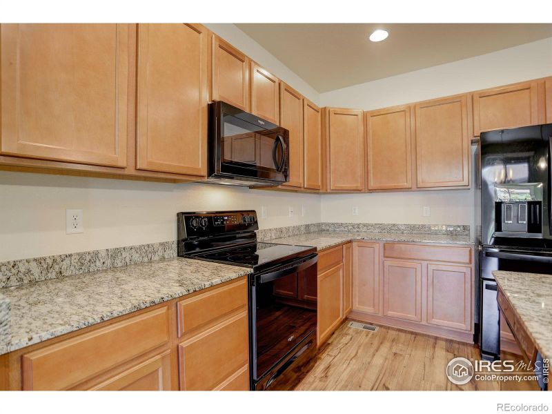 842 Widgeon Dr, Longmont, CO 80503