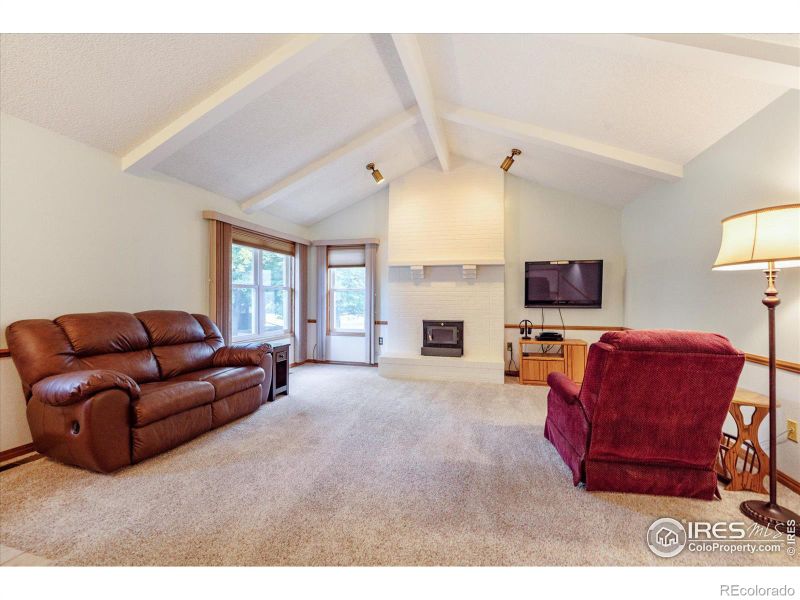 51 Curtis Ct, Broomfield, CO 80020