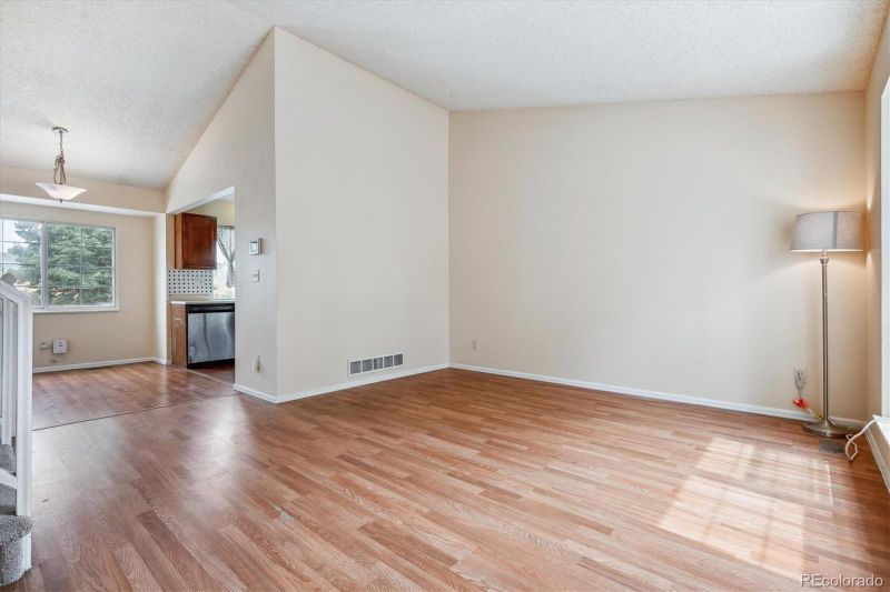19571 E Linvale Dr, Aurora, CO 80013