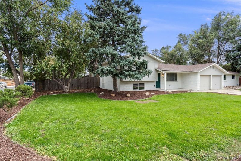 4698 Independence St, Wheat Ridge, CO 80033