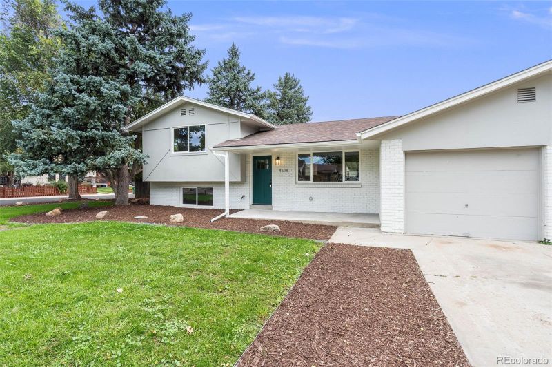 4698 Independence St, Wheat Ridge, CO 80033