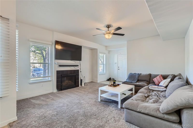 5800 Tower Rd #301, Denver, CO 80249
