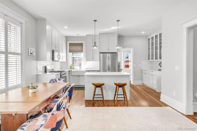 1011 N Clarkson St, Denver, CO 80218