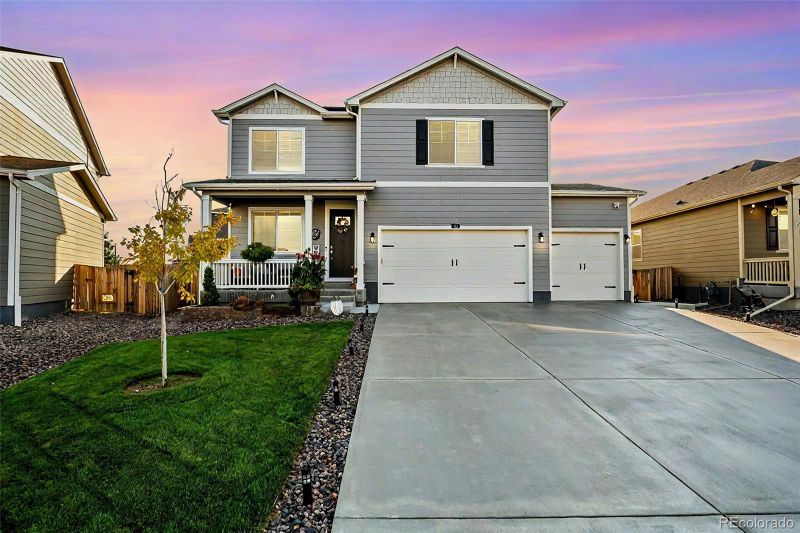 422 Sunset Ct, Fort Lupton, CO 80621