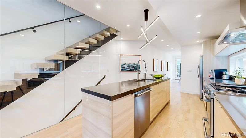 124 S Washington St, Denver, CO 80209