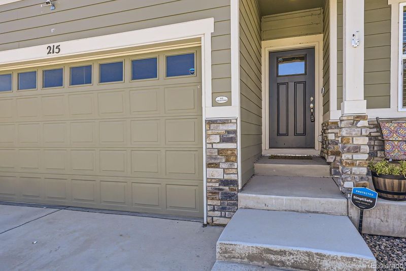 215 Chipeta Way, Lochbuie, CO 80603