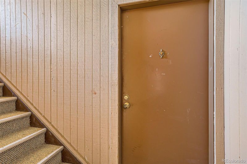 211 Wright St #203, Lakewood, CO 80228