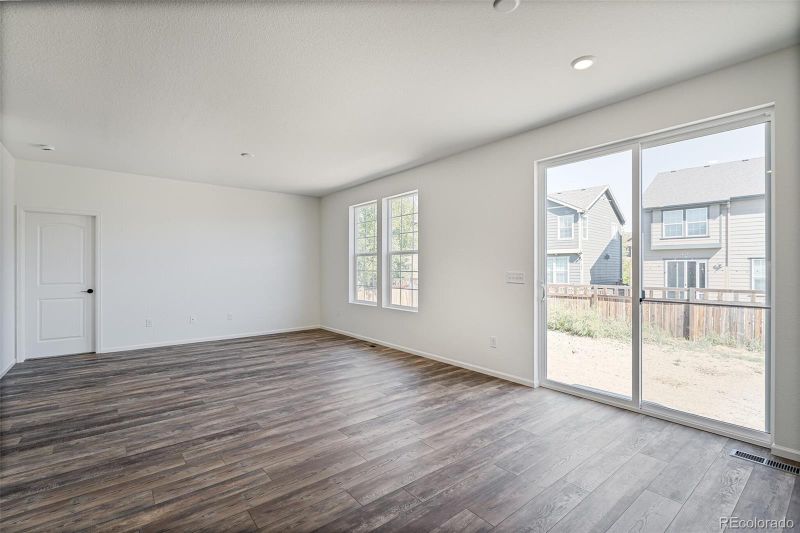 3152 Sweetgrass Pw, Dacono, CO 80514
