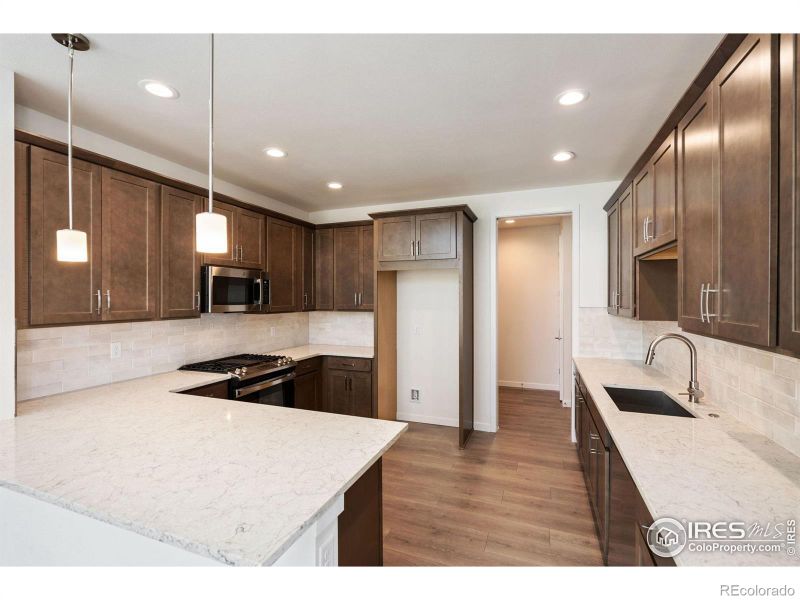 712 Greenfields Dr, Fort Collins, CO 80524