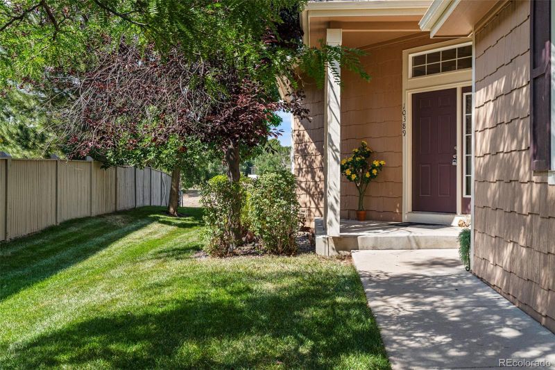 10389 W Rockland Pl, Littleton, CO 80127