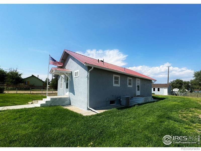 29335 4th St, Snyder, CO 80750