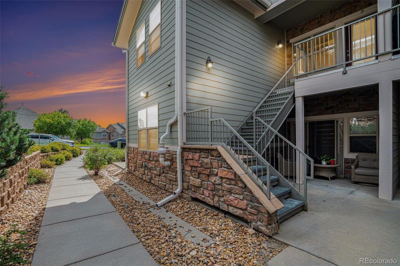 18761 E Water Dr #D, Aurora, CO 80013