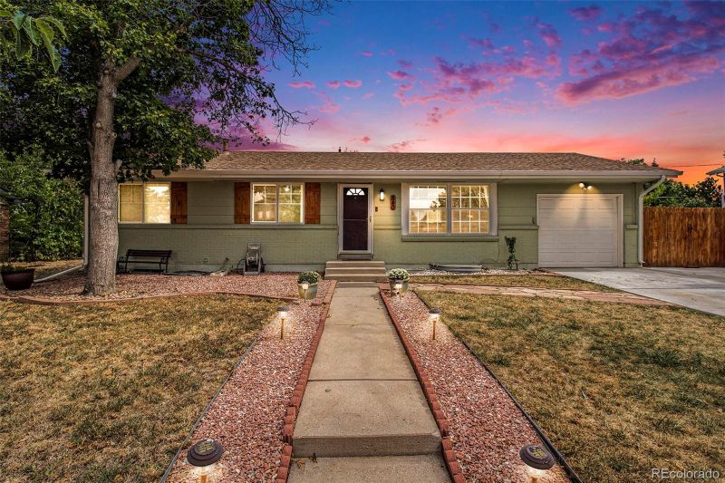 840 Evanston St, Aurora, CO 80011