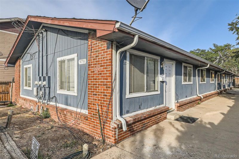 978 S Utica St, Denver, CO 80219