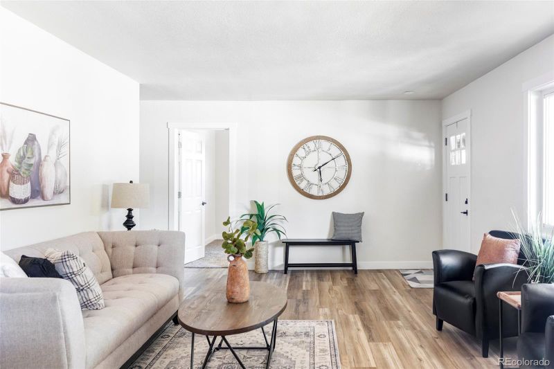 1321 Ruth Dr, Thornton, CO 80229